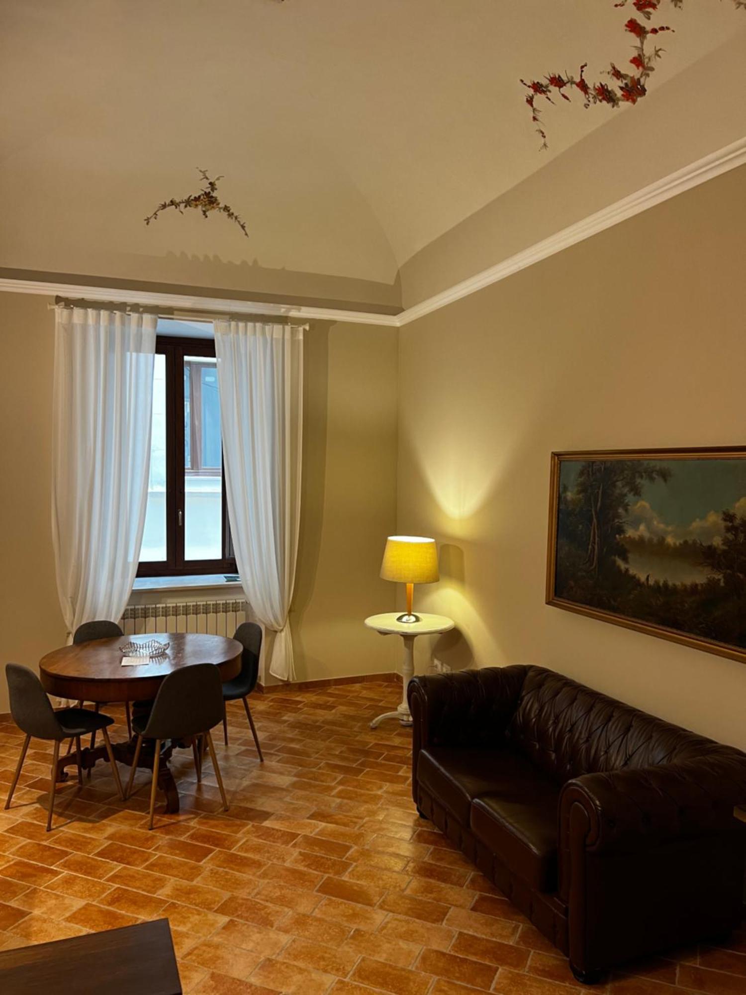 Вілла Dimora Largo Silvestro Dell'Aquila- Centro Storico Екстер'єр фото